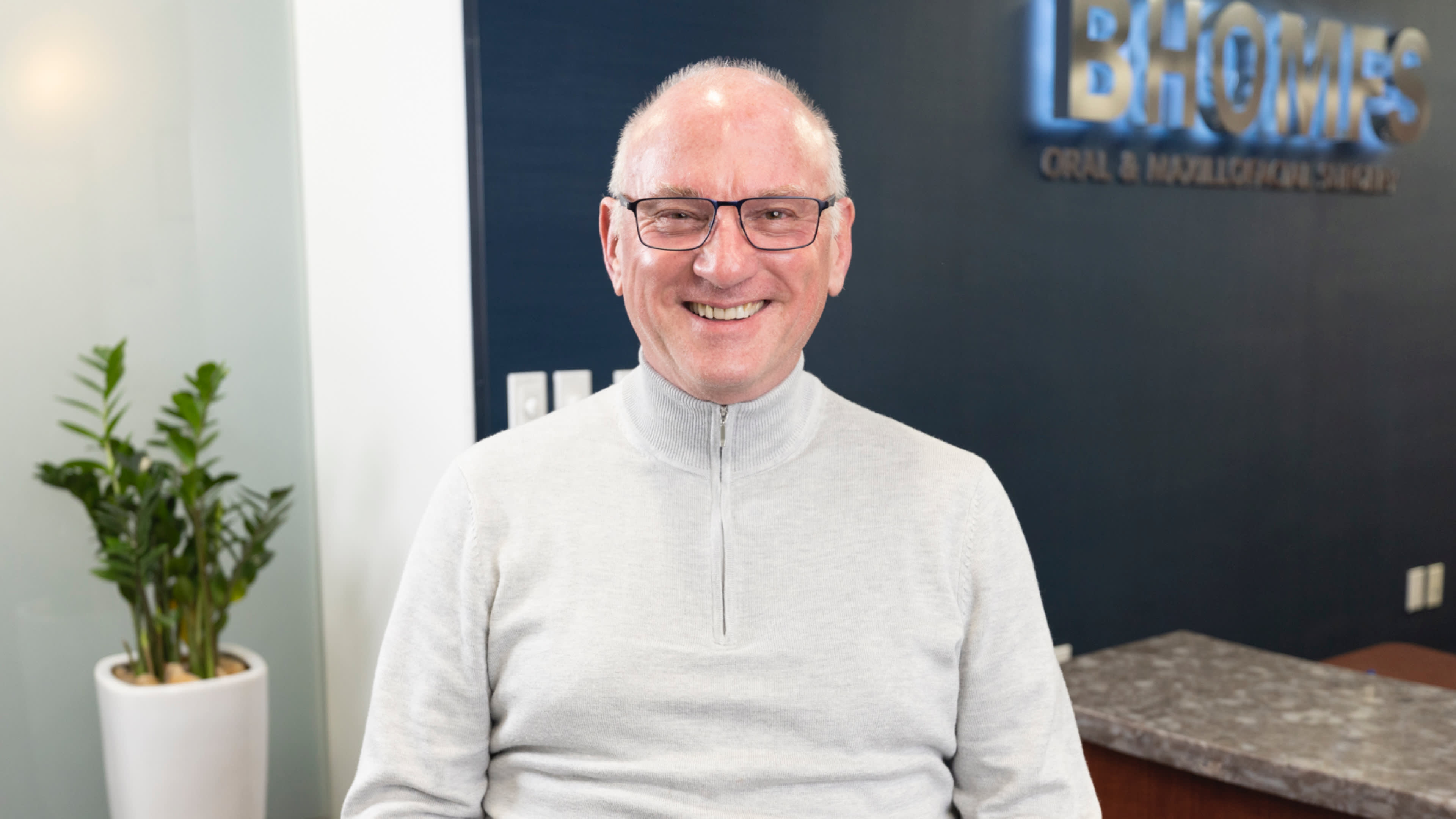 John ext bg di testimonial desktop